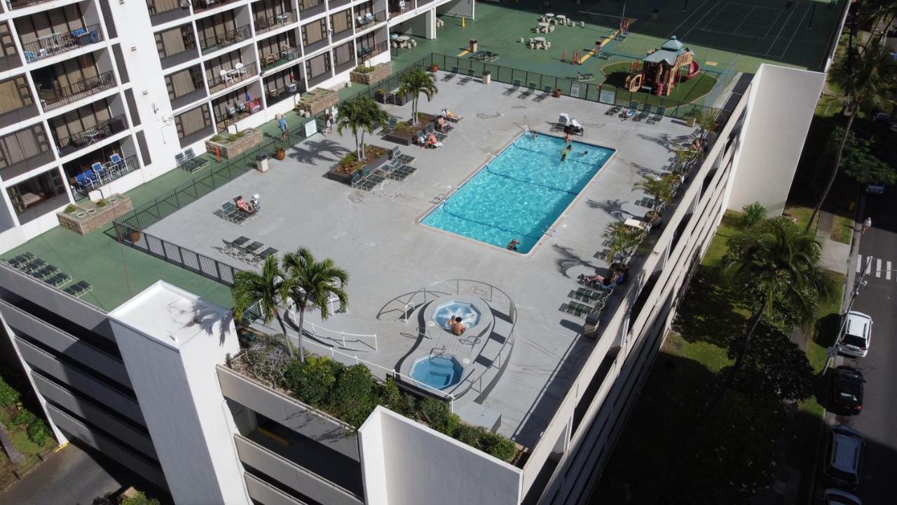 Cozy Waikiki Getaway, Stroll To Beach With Free Parking Honolulu Buitenkant foto
