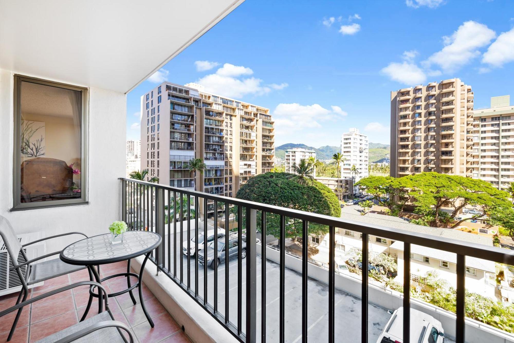 Cozy Waikiki Getaway, Stroll To Beach With Free Parking Honolulu Buitenkant foto