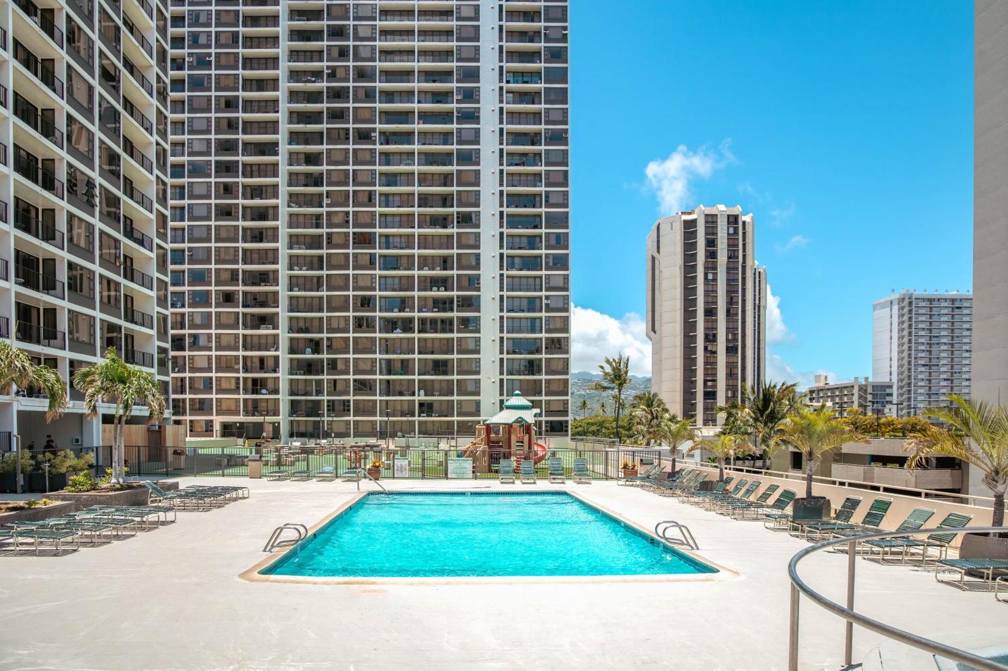 Cozy Waikiki Getaway, Stroll To Beach With Free Parking Honolulu Buitenkant foto